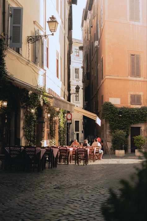 Rome aesthetic architecture Рим эстетика архитектура пейзаж Rome On Film, Rome Aesthetic Photos, Italy Rome Aesthetic, Italy On Film, Rome Aesthetic, Rome Streets, Rome Photography, Rome Photo, Travel Film