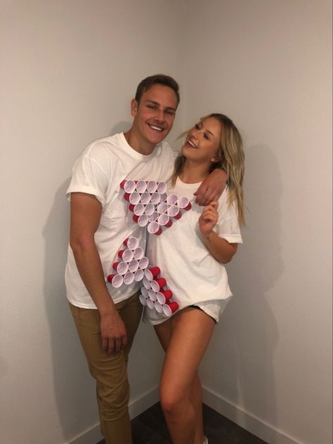 Beer Pong Costume, Beer Costume, College Halloween Costume, Modelo Beer, Easy College Halloween Costumes, Best Couples Costumes, Couples Costume, College Halloween, Halloween Costumes College