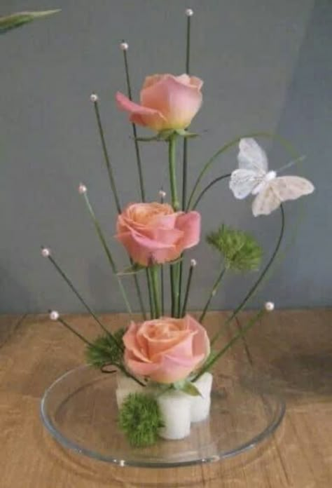 Nylon Flowers, Creative Flower Arrangements, Flower Arrangements Simple, Modern Flower Arrangements, Fresh Flowers Arrangements, Flower Arrangements Diy, Trendy Flowers, Beautiful Flower Arrangements, Decor Flowers