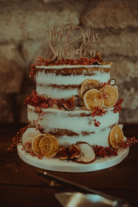 Autumn Wedding Cakes, Vegan Wedding Cake, Cake Rustic, Boho Wedding Cake, Autumnal Wedding, Vegan Wedding, Fall Cakes, Wedding Cake Rustic, Fall Wedding Cakes