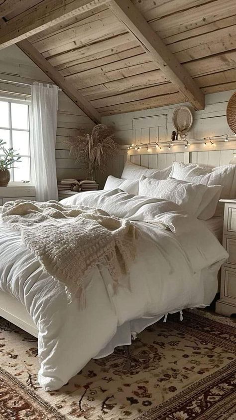 Slanted Roof Bedroom, Slanted Ceiling Bedroom, Slanted Ceiling, Cabin Homes, Room Inspiration Bedroom, House Stuff, Girls Bedroom, Home Bedroom, Room Inspiration