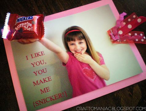 10 Candy-Inspired Slogans for Photo Valentines - www.SnapHappyMom.com Sucker Valentines, Class Gifts, Valentines Inspiration, Happy Hearts Day, Printable Valentines Cards, School Friends, Homemade Valentines, Fun Photos, Valentine Photo