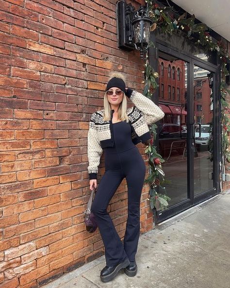 flare jumpsuit styled cute cozy winter outfit inspo Flared Jumpsuit Outfit, Flare Overalls Outfit, Flare Jumpsuit Outfit, Jumpsuit Outfit Winter, Catsuit Outfit, Black Jumpsuit Outfit, Full Body Jumpsuit, Cozy Winter Outfit, Casual Goth