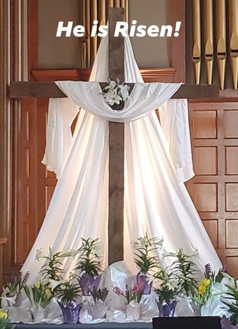 Wall Design Outdoor, Easter Altar Decorations, Easter Church Flowers, Lent Decorations For Church, Church Stage Decor, Modern Home Exterior, Catholic Easter, House Front Wall Design, Church Christmas Decorations