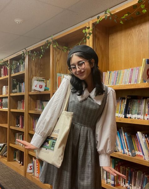 Plaid dress with white button up outfit picture. Posing in a library Colorful Librarian Outfit, Library Worker Outfit, Librarian Clothing Aesthetic, Cool Librarian Outfit, Cute Librarian Aesthetic, Bookish Outfits Librarian Chic, Library Aesthetic Clothes, Cozy Librarian Outfit, Librarian Core Fashion