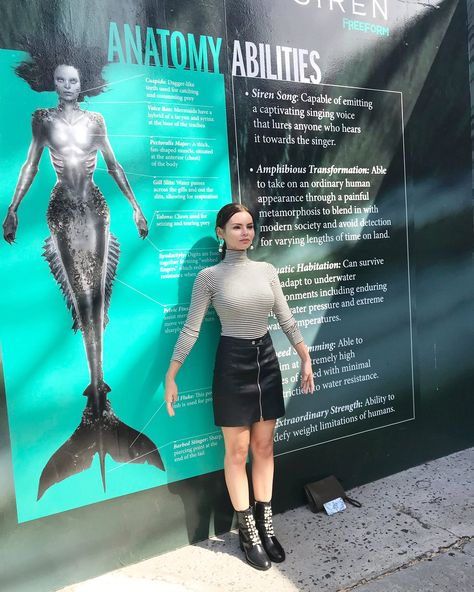 Eline Powell, our siren.  ❤️💋  #siren #elinepowell Eline Powel, Siren Ryn, Scary Siren, Siren Show, Sirens Tv, Eline Powell, Fantasy Creatures Mythology, Netflix Trailers, H2o Mermaids