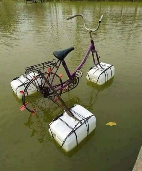 Water Bike, Contemporary Stairs, Printable Diy, Cool Inventions, Creative People, Projects Ideas, Survival Tips, Useful Life Hacks, Survival Skills