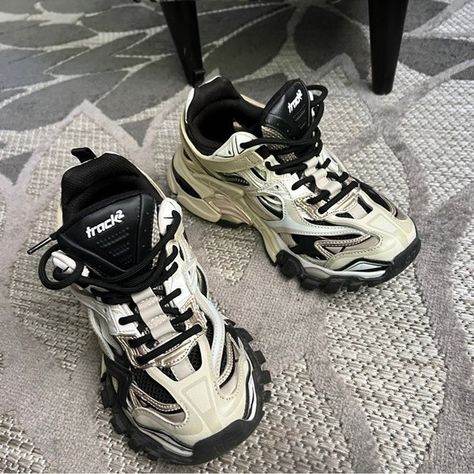 Balenciaga Track 2.0 layered sneakers Balenciaga Track 2, Balenciaga Track, Balenciaga Shoes, Swag Shoes, Sneaker Shopping, Lining Fabric, Mint Condition, Top Sneakers, Balenciaga