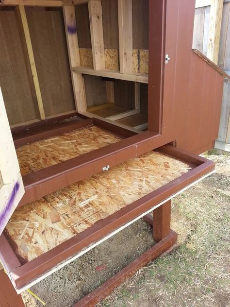 Easy to clean chicken coop: Easy To Clean Chicken Coop, Clean Chicken Coop, Homestead Animals, Chicken Barn, Clean Chicken, Portable Chicken Coop, Chicken Coup, Diy Chicken Coop Plans, Chicken Coop Run