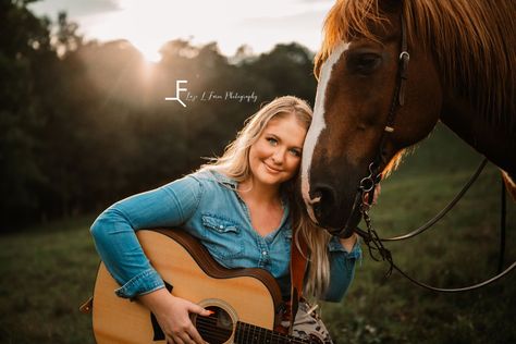 girl with horse and guitar Girl With Horse, Equine Photoshoot, Horse Photoshoot, Farm Photography, Guitar Pics, Equine Photographer, Horse Pics, Sit Out, Equine Photography