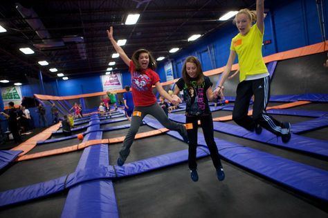 Las Vegas Indoor Water Park | Photo courtesy Sky Zone Indoor Trampoline Park Basketball Park, Fun Places For Kids, Indoor Trampoline Park, Sky Zone, Backyard Trampoline, Best Trampoline, Park Equipment, Indoor Trampoline, Trampoline Park