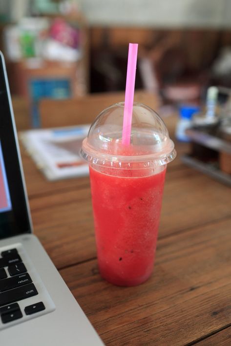 Watermelon shake in Pai, Thailand. Watermelon Shake Recipe, Beef In Gravy, Watermelon Shake, Fruit Shake, Thai Fruit, Pai Thailand, Fresh Fruit Smoothies, Thailand Travel Destinations, Khao Soi