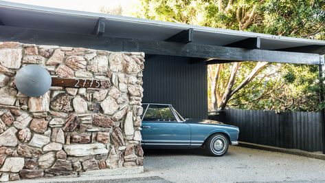 Mid Century Exterior, Steel Framing, Mcm House, Ava Gardner, Mid Century Architecture, Los Angeles Homes, Celebrity Houses, Mid Century Modern House, Modern Exterior