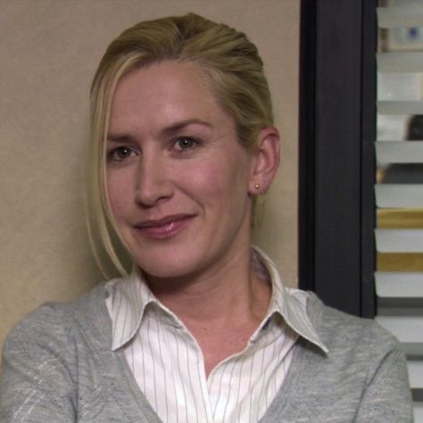 the office | angela martin | aesthetic icons Angela Office, Angela The Office, Martin Aesthetic, Office Cast, Angela Kinsey, Angela Martin, Office Icon, Office Color, Becoming A Teacher