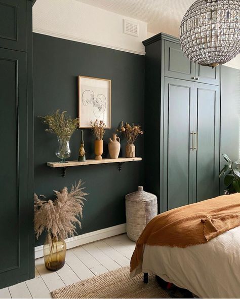 My Plans for Our New Master Bedroom Green Bedroom Walls, Green Bedroom Decor, Dark Green Walls, Dark Bedroom, Dekor Diy, Diy Casa, Green Walls, Painted Walls, Ideas Hogar