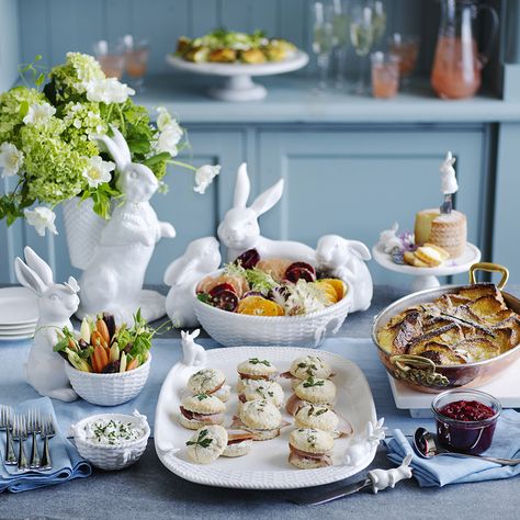 Impress Your Guests With the Best Easter Brunch Ever | Williams-Sonoma Taste Happy Ester, Beach Cleaning, Easter Brunch Tablescape, Easter Brunch Table, Easter Tableware, Eggnog French Toast, Bunny Dishes, Easter Entertaining, Berry Compote