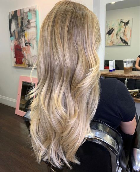 Blonde Blended Balayage, Opposite Balayage, Blonde Half Head Foils, Natural Roots Blonde Hair, Low Lights Hair Blond, Blonde Balayage On Dark Blonde Hair, Almond Blonde Hair, Teddy Blonde, Dimensional Blonde Highlights