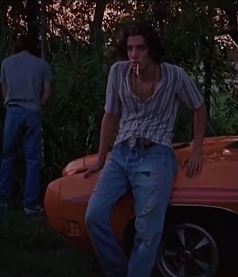 Dazed And Confused Aesthetic Outfits, Kevin Pickford, Shawn Andrews, Jason London, Dazed And Confused Movie, Retro Fashion Outfits, Outfits 70s, Slasher Movies, Spring Outfits Men