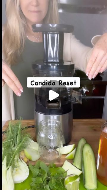 Sheri Levy, FDN-P, CHHP, NPsyc on Instagram: "❤️ Weight stuck? Save this candida reset juice to beat sugar cravings by helping you lower Candida. 😳  👉 Candida Albicans is a yeast that a healthy body should have a normal amount of but when this yeast is over fed with excessive sugar, it can take over—especially, in a body that has had to many antibiotics.   😳 Alarmingly, candida research shows it’s smart and can attach to the cerebellum to tell the brain to feed it sugar so when a client says to me, “uncontrollable sugar cravings” … this is an area we test.   Symptoms of a Candida burden may be  1. Hard to lose weight 2. A white coated tongue  3. Unexplained rashes that may be confused with heat rashes but are actually yeast rashes 4. An intolerance to regular vinegar but apple cider vin Candida Diet Snacks, Candida Die Off Symptoms, Herbs For Candida, Herbs For Candida Overgrowth, Diet For Candida Overgrowth, Candida Cleanse, Candida Yeast, Candida Overgrowth, Candida Albicans