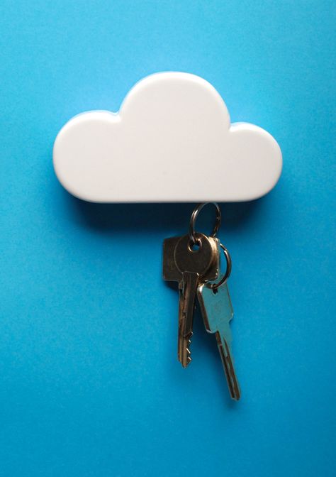 cloud keyholder Magnetic Key Holder, Chain Ideas, Cloud Stickers, Keychain Holder, Frame By Frame Animation, Key Ring Holder, Key Chain Holder, Key Hanger, Clouds Design