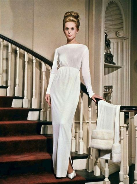 Tippi Hedren's white dress in 'Marni' by Edith Head (1964) 60s Fashion Icons, Edith Head Gowns, Edith Head Designs, The 60s Fashion, Edith Head Fashion, Tippi Hedren, Edith Head, Hollywood Costume, Look Retro