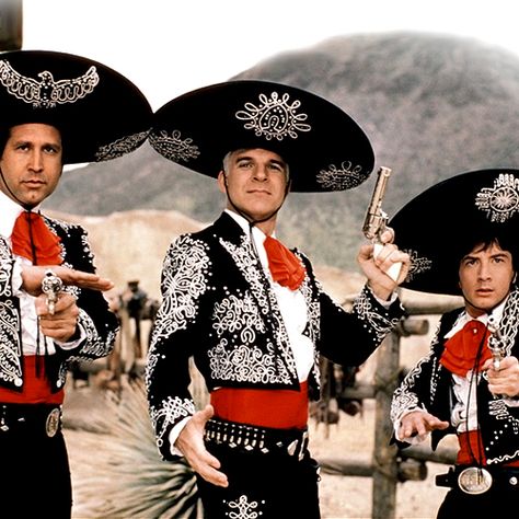 The Three Amigos: "Gringo's falling from the sky!!" Steve Martin Movies, Bourbon And Boots, The Three Amigos, Three Amigos, Martin Short, Chevy Chase, Steve Martin, 80s Movies, Colorado Avalanche