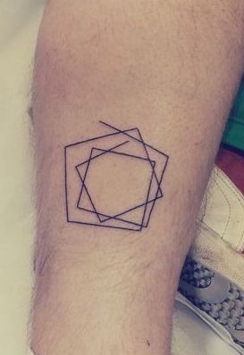 106 Beautiful Simple and Subtle Tattoos Box Tattoo, Henne Tattoo, Tatuagem Masculina Pequena, Shape Tattoo, Lucet, Small Tattoos Simple, Cool Small Tattoos, Subtle Tattoos, Minimalistic Style