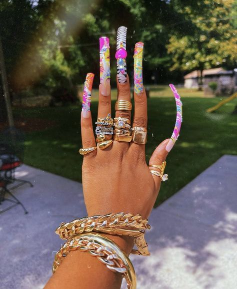 70s Nails Retro, 70s Nails, 90s Black Culture Aesthetic, Nails Retro, 90s Nails, Ring Finger Nails, Long Fingernails, Dope Jewelry Accessories, Curved Nails