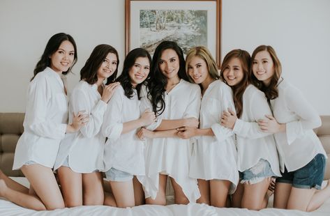 Pre Wedding Bridesmaid Photos, Wedding Entourage Photoshoot, Team Bride Photoshoot, Team Bride Photoshoot Ideas, Bridesmaid Pictorial, Bridesmaid Outfits For Getting Ready, Bridesmaid Photoshoot Before Wedding, Bridesmaid Prep, Bridesmaid Photoshoot Ideas