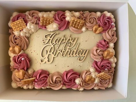 Flat Birthday Cake, Elegant Sheet Cake Designs, Mary Cake, Buttercream Piping, Elegant Cupcakes, Sheet Cake Designs, Flat Cakes, Birthday Sheet Cakes, Baking Decorating