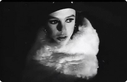 EDIE SEDGWICK while riding with Paul America in his Austin Healy Sprite, New York, 1967. Gif Modern Pop Art Film Fashion Style Makeup Eyes Hat 1960s Sixties Speed Drugs Andy Warhol Moderno Arte Película Estrella Moda Estilo Hermosa Cara Pendientes Cabello Maquillaje Ojos Sesenta Moderne Mode Belle Visage Boucles d'oreilles Cheveux Maquillage Yeux Moda Stile Bello Viso Orecchini Capelli Trucco Occhi Anni Sessanta Kunst Stern Stil schön Gesicht Ohrringe Haare Augen 1960年代 60年代 Convertible Car Edie Sedgwick Makeup, Ciao Manhattan, Eddie Sedgwick, Tangled Concept Art, Ocean Art Projects, Art Deco Jewelry Box, Line Art Lesson, Art Ideas For Teens, Art Deco Party