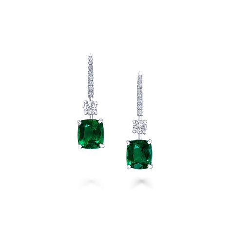 A pair of Classic Graff earrings featuring cushion cut emeralds with pave diamond swan hooks Graff Emerald Earrings, Emarald Ring, Graff Earrings, Graff Jewelry, Cushion Cut Earrings, Graff Diamonds, Emerald Diamond Earrings, Tiaras Jewellery, Earrings Emerald