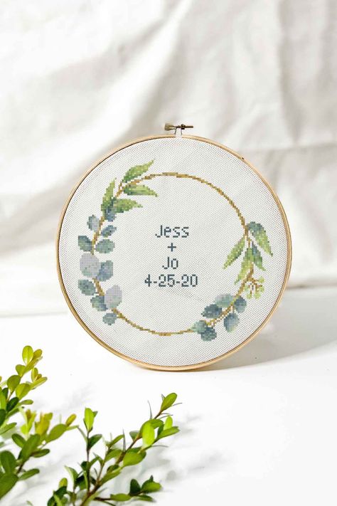 Frame Cross Stitch Pattern, Frame Cross Stitch, Wreath Cross Stitch Pattern, Wreath Cross Stitch, Wreath Cross, Wedding Cross Stitch Patterns, Wedding Cross Stitch, Wedding Cross, Framed Cross Stitch