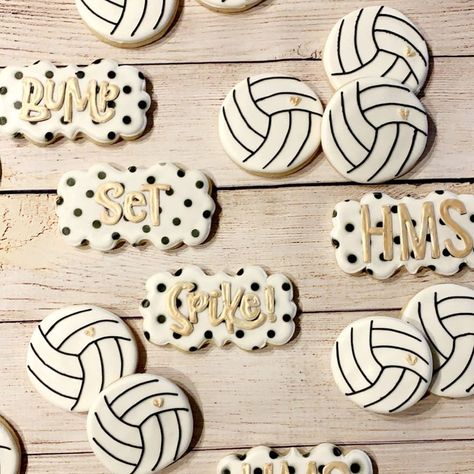 Volleyball Iced Cookies, Volleyball Royal Icing Cookies, Volleyball Cookies Royal Icing, Volleyball Cookies, Decorator Cookies, Club Volleyball, Volleyball Ideas, Cookie Shapes, Dessert Inspiration