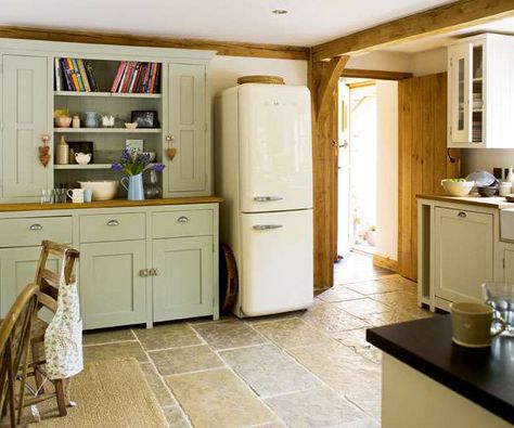 Country Homes and Interiors kitchen with Smeg fridge. Modern Country Style: Smeg Fridges Click through for details. Free Standing Fridge, Smeg Fridge, Oak Frame House, Modern Country Style, Cottage Kitchens, Stone Kitchen, Country Style Kitchen, Country Style Homes, Cottage Kitchen