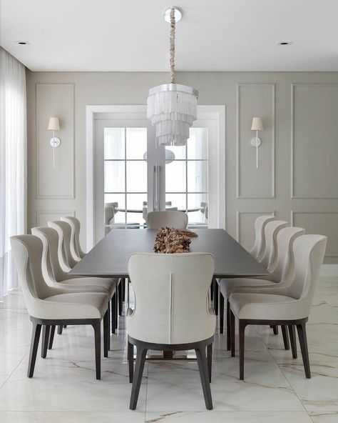 Dinning Room Furniture Design, New Classic Dining Room, Classic Dining Room Design, Dining Table Decor Modern, Restoration Hardware Dining Room, Dining Room Simple, Dining Room Design Luxury, Dining Area Design, Classic Dining Table