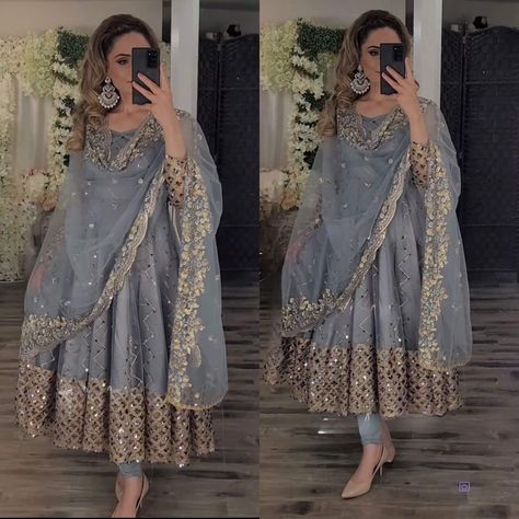 Pakistani Dresses Eid, Flair Gown, Latest Anarkali Suits, Flared Anarkali, Wedding Salwar Kameez, Designer Anarkali Dresses, Georgette Gown, Gown With Dupatta, Designer Salwar Kameez