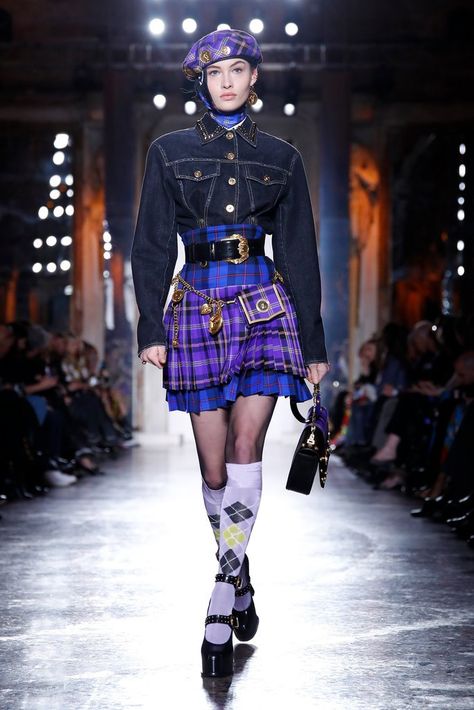 High School Fashion, Grace Elizabeth, Versace Fashion, High Fashion Outfits, Live Fashion, School Fashion, Looks Style, Mode Inspiration, Kilt