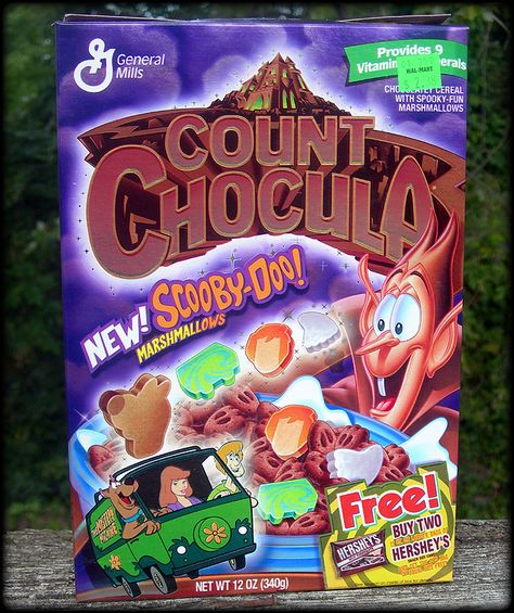 Count Chocula Cereal, Cereal Characters, Spider Fact, 90s Food, Count Chocula, Cereal Packaging, Toy Labels, Best Cereal, Cereal Boxes