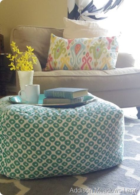 DIY Pouf ~ Make an oversized floor pouf inspired by West Elm using three yards of fabric and bean bag filling. It's super easy! Ottoman Ideas, Diy Pouf, Diy Ottoman, Floor Pouf, Cheap Rugs, Diy Flooring, Pouf Ottoman, Décor Diy, Simple Diy