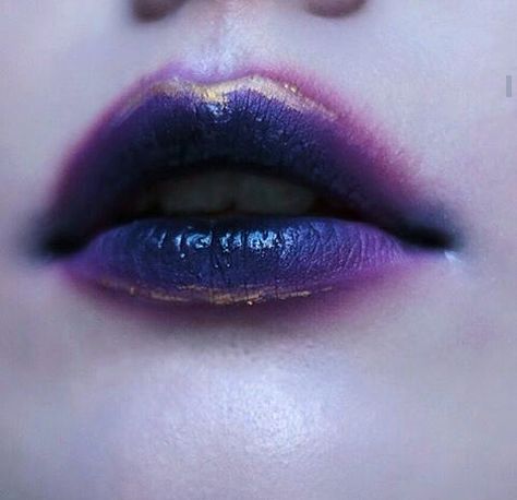 pinterest: faejackson4 Fantasy Make-up, Make Up Designs, Nails Yellow, Yennefer Of Vengerberg, Batons Matte, Catty Noir, Makeup Lips, Goth Makeup, Make Up Inspiration