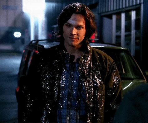 Sam Winchester Gif, Jared Supernatural, Supernatural Sam Winchester, The Boy King, Sam Supernatural, Sammy Winchester, Jared Padalecki Supernatural, Spn Dr, Supernatural Gifs