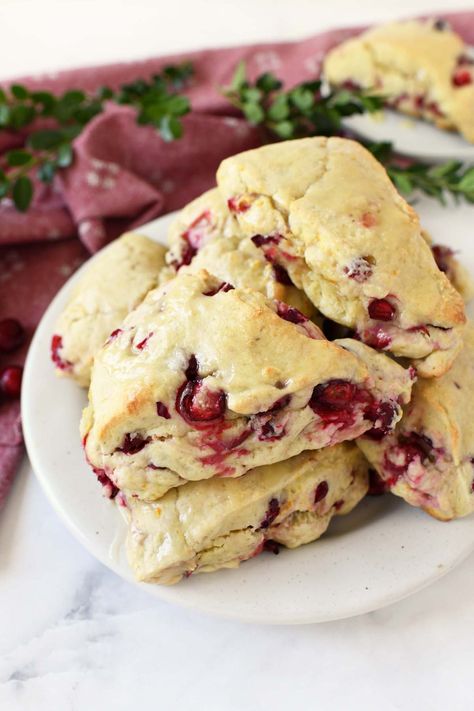 American Scones Recipe, The Best Dessert Recipes, Orange Muffin Recipe, Tart Flavors, Cranberry Orange Scones, Cranberry Scones, Scones Recipe Easy, Cream Puff Recipe, Orange Scones