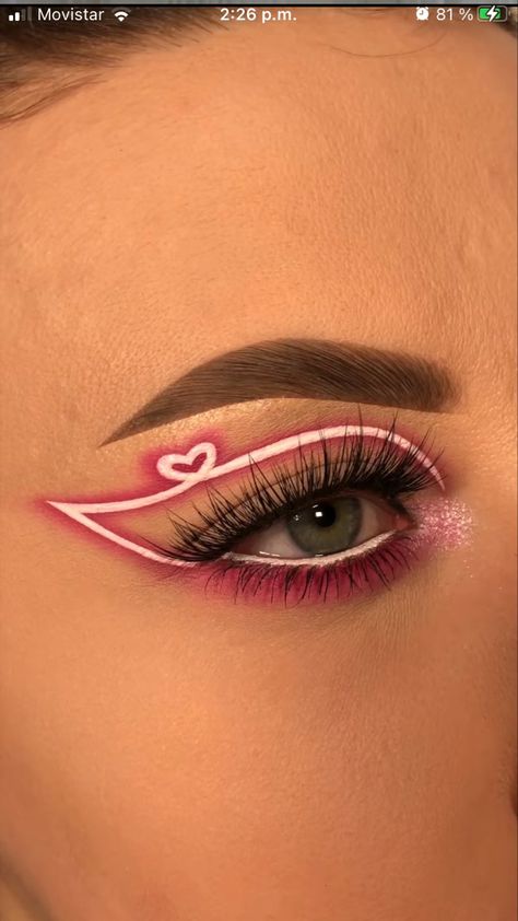 Crazy Eye Makeup, Ladybug Und Cat Noir, Eye Makeup Images, Vampire Bride, Cute Eye Makeup, Graphic Makeup, Eye Makeup Pictures, Valentines Makeup, Beautiful Eye Makeup