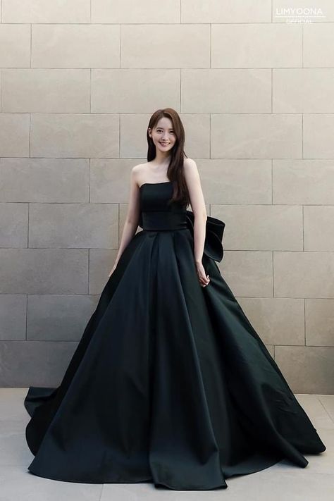 Yoona Drama, Iu Kpop, Korean Fashion Work, Red Carpet Awards, Im Yoona, Yoona Snsd, Star Awards, Korean Actresses, Fairy Dress