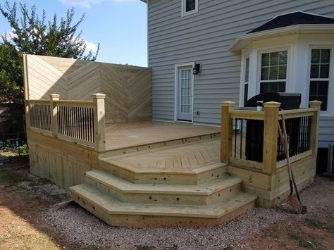 Front Porch Deck Ideas, Deck Plans Diy, Front Porch Deck, Door Decks, Deck Plan, Tiered Deck, Hot Tub Deck, Patio Deck Designs, Front Porch Design