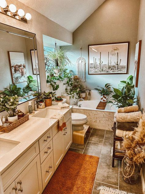 Burnt Orange Bathroom, Boho Chic Bathroom Decor, Plants Bathroom, Earthy Bathroom, Boho Style Bathroom, Orange Bathroom Decor, Warm Bathroom, Boho Bathroom Ideas, Sink Decor