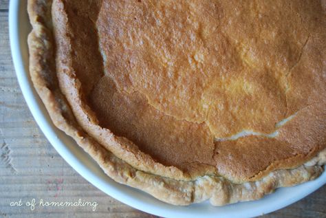 The Art of Homemaking: Kentucky Transparent Pie Transparent Pie Recipe, Transparent Pie, Kentucky Derby Recipes, Kentucky Food, Derby Recipe, Megan Smith, Sugar Pie, Custard Pie, Favorite Pie