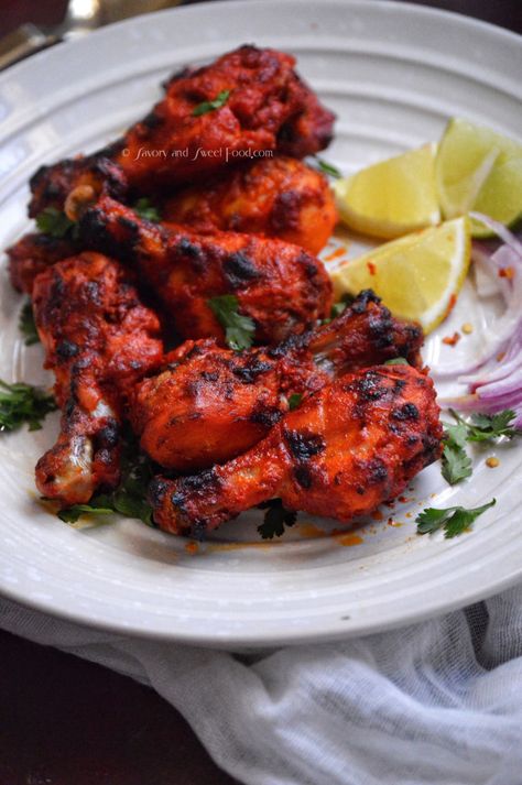 Tandoori Chicken - Savory&SweetFood Tandoori Chicken Recipe Indian, Tandoori Chicken In Oven, Authentic Tandoori Chicken Recipe, Tandoori Chicken Marinade, Chicken In Oven, Grilled Tandoori Chicken, Pollo Tropical, Tandoori Recipes, Indian Chicken Recipes