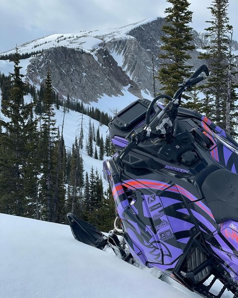 Leading the pack in these clean purple aesthetics!😎🏁 Learn more about customizing your wrap in our link in bio! ☝️ ㅤ 📸@chrisburandt211 ㅤ #snowmobiling #snowmobile #snowmobilevideos #arcticfx #burandtsbackcountryadventure #arcticfxgraphics #snowmobilelife #sledlife #polaris #customwraps Snowmobile Wraps, Purple Aesthetics, Polaris Snowmobile, Custom Wraps, The Pack, Snowmobile, May 27, Sled, Link In Bio